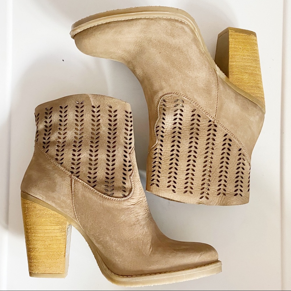 Coolway Lazer Cut Heeled Booties Size 10‎